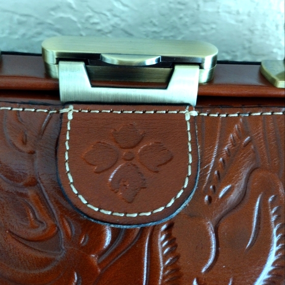 Patricia Nash Gracchi Leather Satchel - Picture 5 of 12